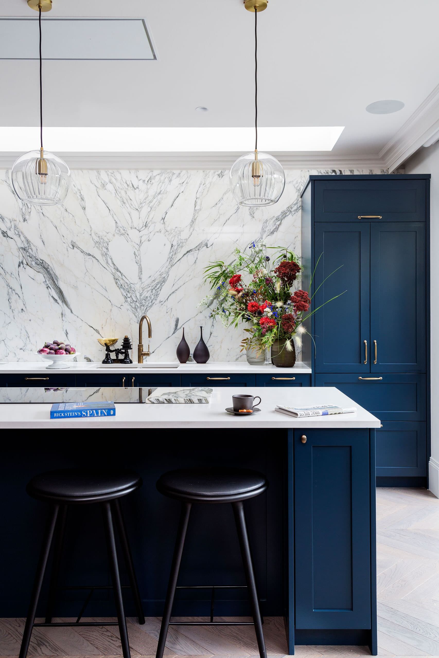 Contrast kitchen concept